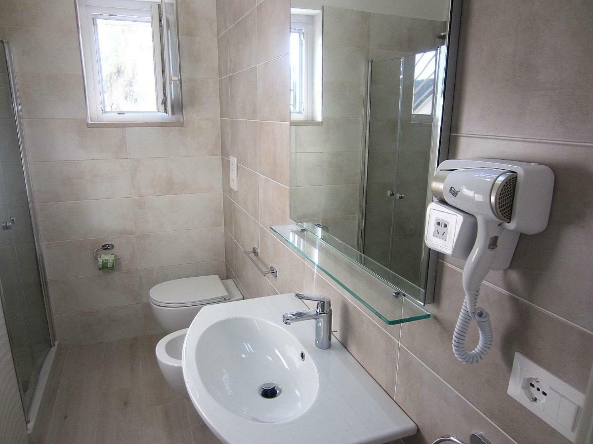 Villa Elisa Весте Екстериор снимка